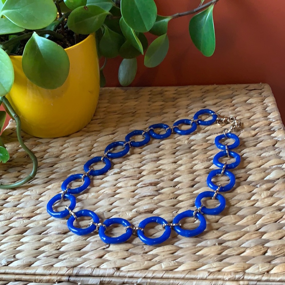 Vintage Fornash chunky blue lucite and costume gold tone necklace